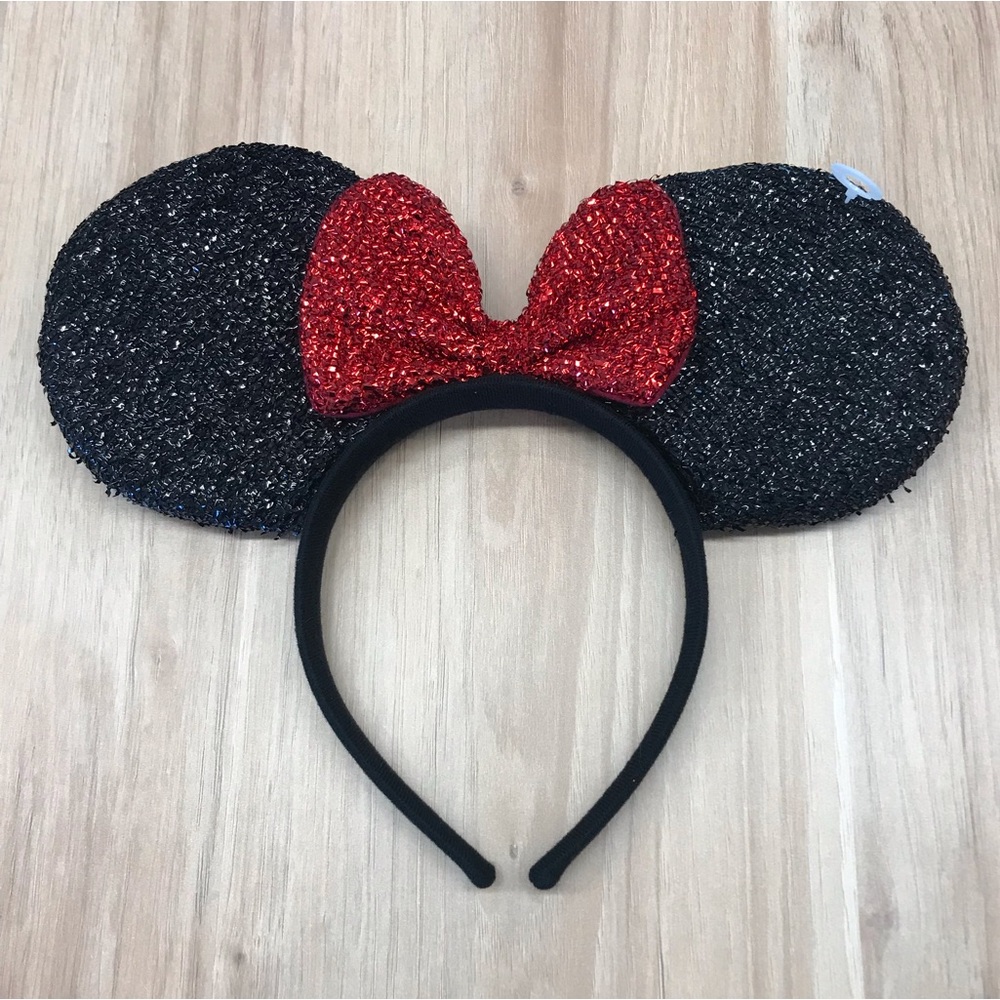 New Minnie Mouse Ears. Classic Minnie Style.